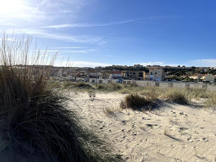 St-Pierre-La-Mer, Bel Appartement A Dans Residence Avec Piscine Et Tennis Entre 5 Et 10 Min De La Plage فلوري المظهر الخارجي الصورة